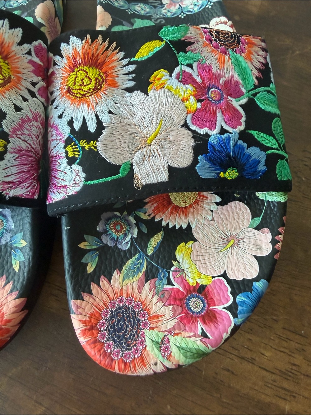 Johnny Was black colorful floral embroidered Evening Palace sandals Women’s 8 - Picture 3 of 10